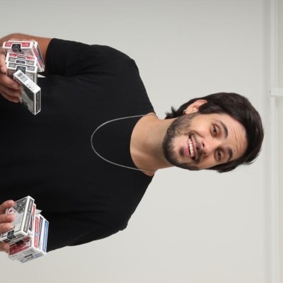 Caio Martins — comediante para eventos corporativos