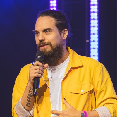 Murilo Gun — comediante para eventos corporativos