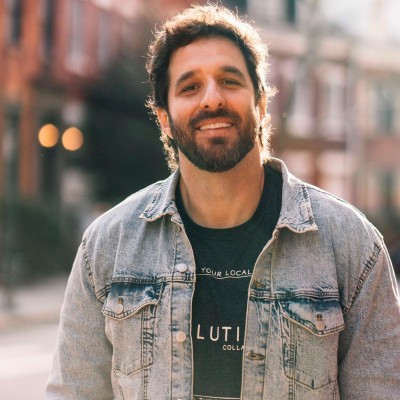 Rafinha Bastos — comediante para eventos corporativos